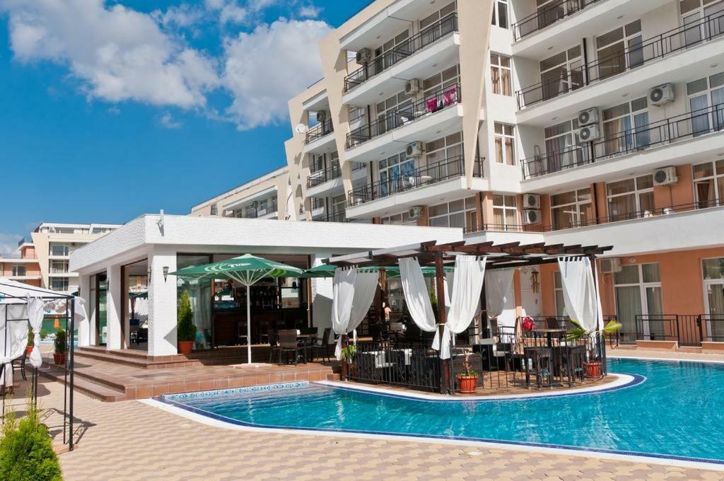 サニービーチApartament Grand Kameliaアパートメント エクステリア 写真